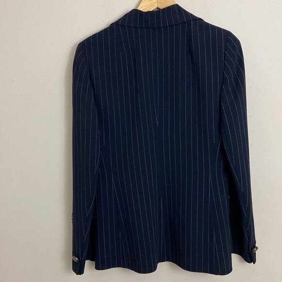 Women's Classic Navy Pinstripe 2-Button Wool Blazer size 8 Preppy Quiet Luxury - Picture 2 of 10